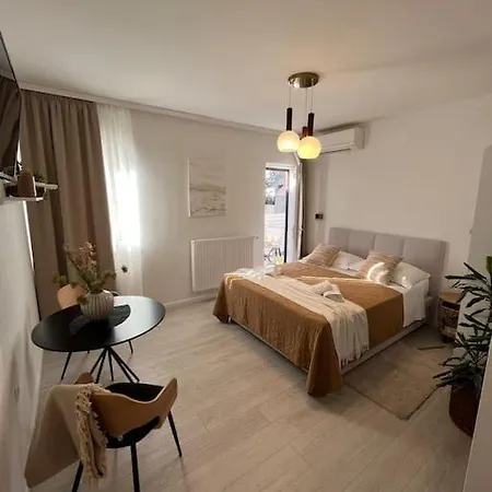 Pehar Deluxe 7 Διαμέρισμα *